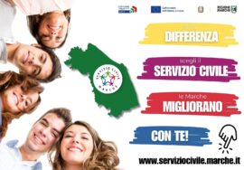 La locandina del servizio civile regionale 2024. Su sfondo bianco, a sinistra i volti di 5 ragazzi si affacciano dall'alto sorridenti. Al centro la cartina della regione Marche in verde con il logo del servizio civile. A destra, su strisce colorate, la scritta: Fai la differenza, scegli il servizio civile, le Marche migliorano con te