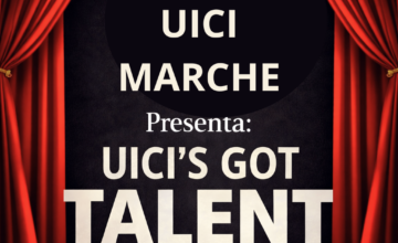 Sipario rosso che si apre. Dentro su sfondo nero: " UICI Marche presenta: UICI'S GOT TALENT "